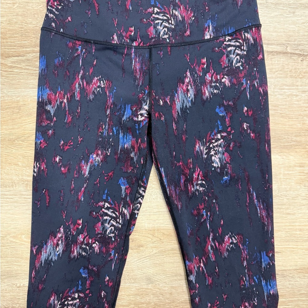 Victoria Secret capri athletic leggings